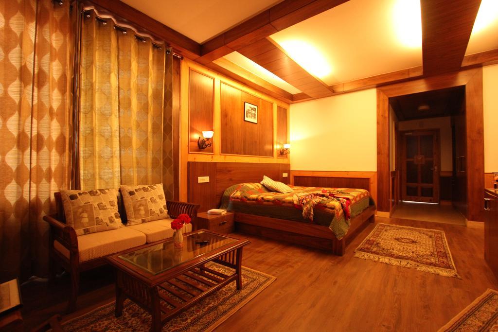 Vivaan The Sunrise Resort Manali  Room photo