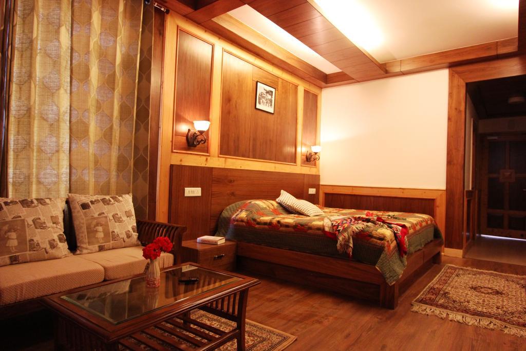 Vivaan The Sunrise Resort Manali  Room photo